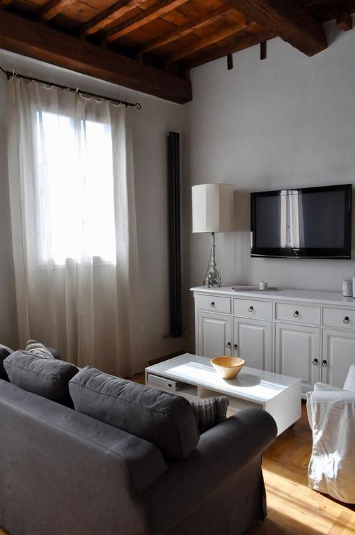 Borgo San Frediano - Flo Apartments フィレンツェ エクステリア 写真